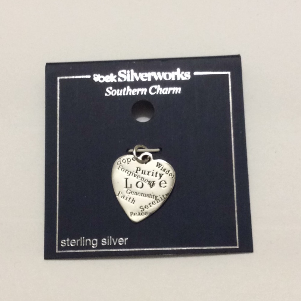 Southern Charm Pendant - Picture 3 of 5